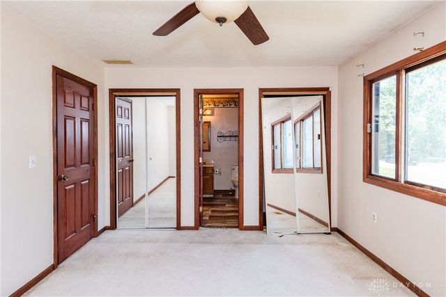 4863 Horseman Drive, Fairborn, OH 45324