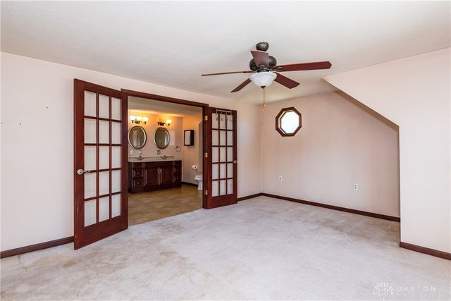 4863 Horseman Drive, Fairborn, OH 45324