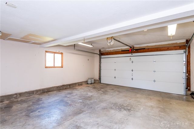 4863 Horseman Drive, Fairborn, OH 45324