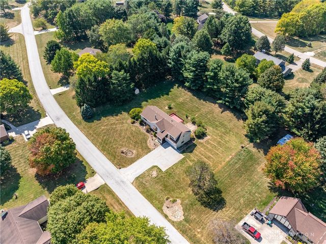 4863 Horseman Drive, Fairborn, OH 45324