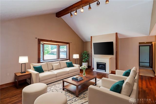 4863 Horseman Drive, Fairborn, OH 45324