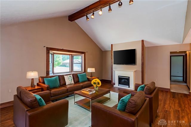 4863 Horseman Drive, Fairborn, OH 45324