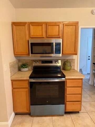 4112-4114 8th Ave, Sacramento, CA 95817