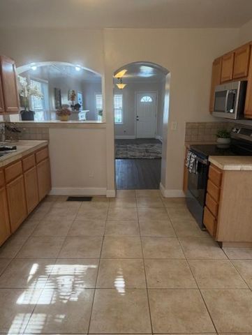 4112-4114 8th Ave, Sacramento, CA 95817