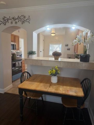 4112-4114 8th Ave, Sacramento, CA 95817