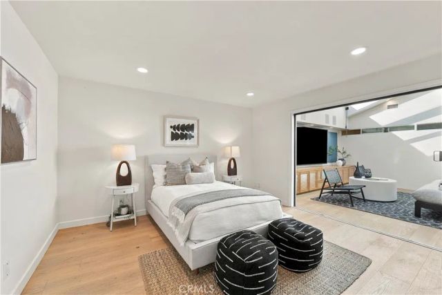 4220 Virginia Vista, Long Beach, CA 90807