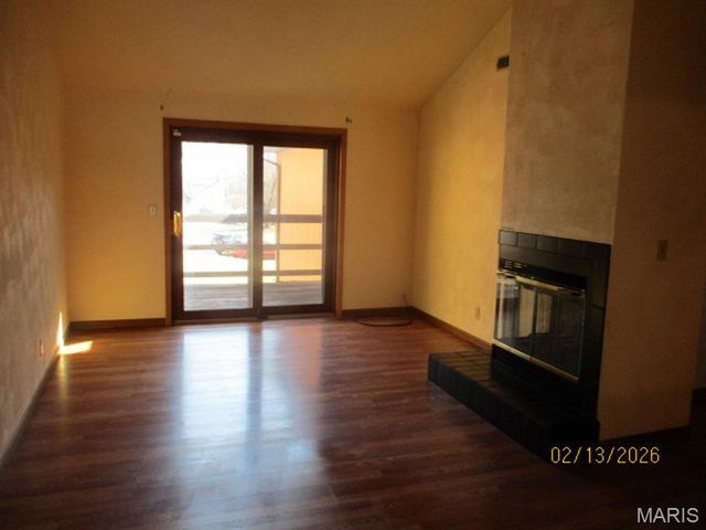 130 Sandridge Drive, Collinsville, IL 62234