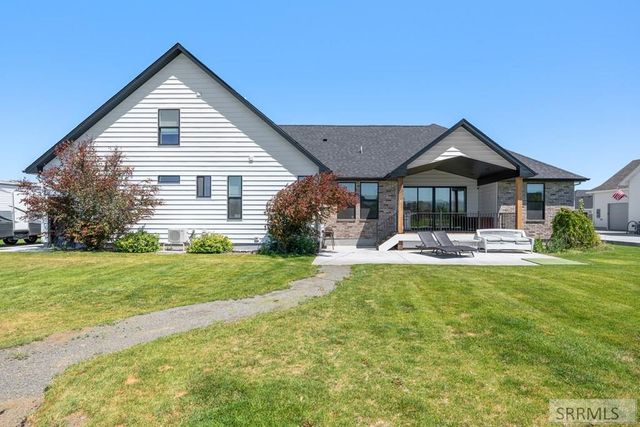 1864 Beach Park Drive, Idaho Falls, ID 83404