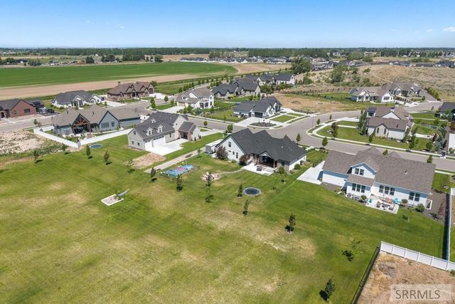 1864 Beach Park Drive, Idaho Falls, ID 83404