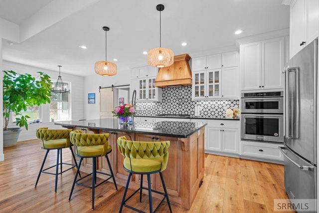 1864 Beach Park Drive, Idaho Falls, ID 83404
