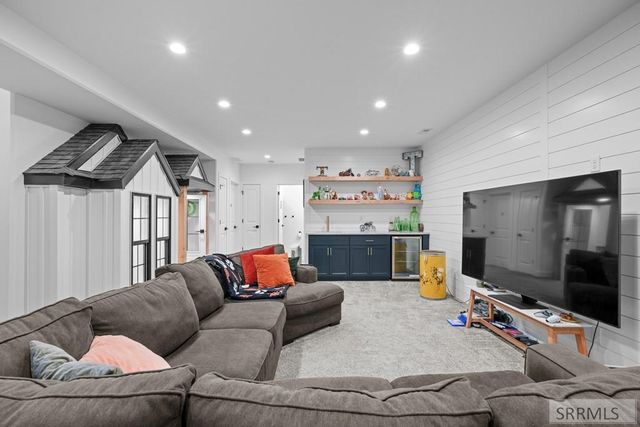 1864 Beach Park Drive, Idaho Falls, ID 83404