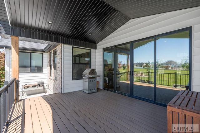 1864 Beach Park Drive, Idaho Falls, ID 83404