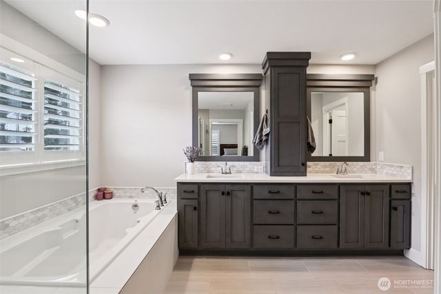 8321 NE 168th Place, Vancouver, WA 98682