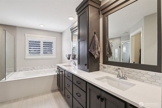 8321 NE 168th Place, Vancouver, WA 98682