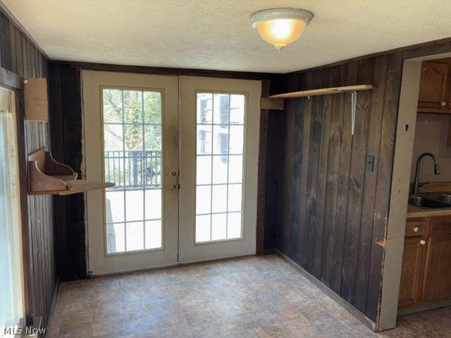 164 Forest Drive, Bedford, OH 44146