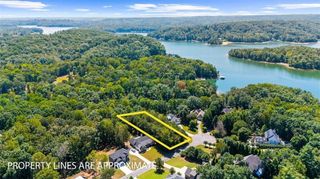6081 Rockingham Way, Gainesville, GA 30506