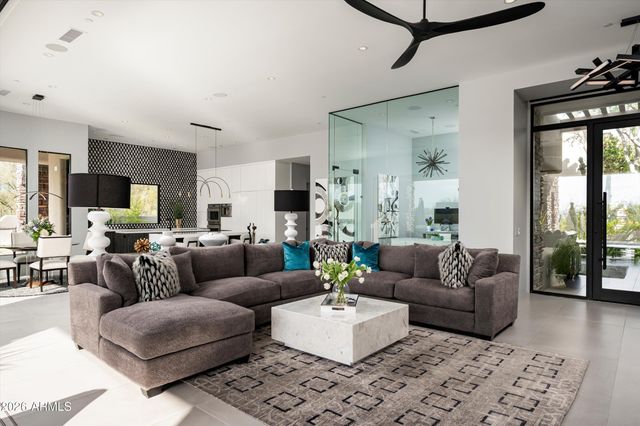 10302 E RUNNING DEER Trail, Scottsdale, AZ 85262
