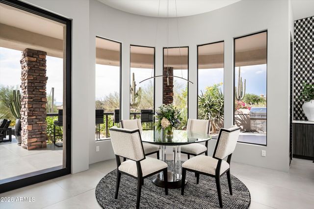 10302 E RUNNING DEER Trail, Scottsdale, AZ 85262