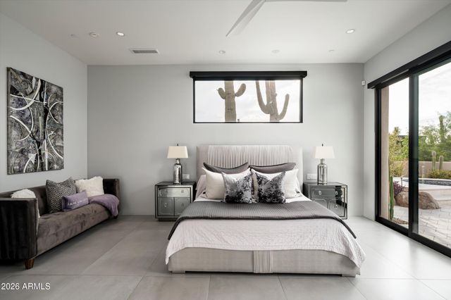 10302 E RUNNING DEER Trail, Scottsdale, AZ 85262