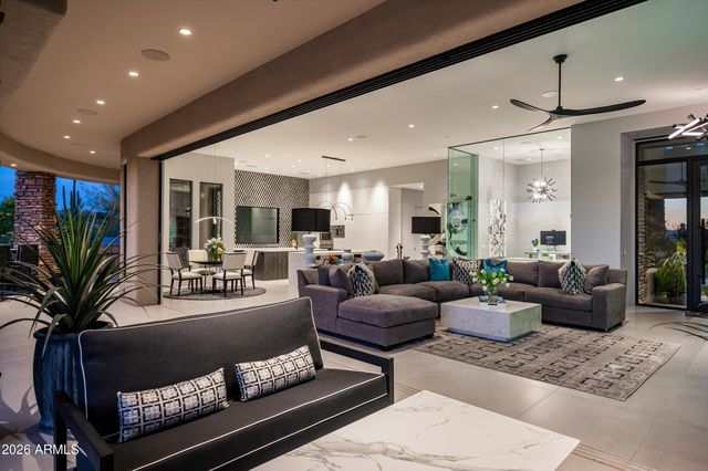 10302 E RUNNING DEER Trail, Scottsdale, AZ 85262
