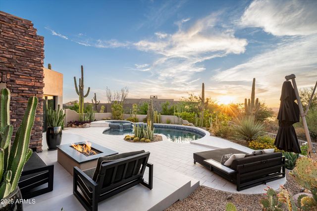 10302 E RUNNING DEER Trail, Scottsdale, AZ 85262