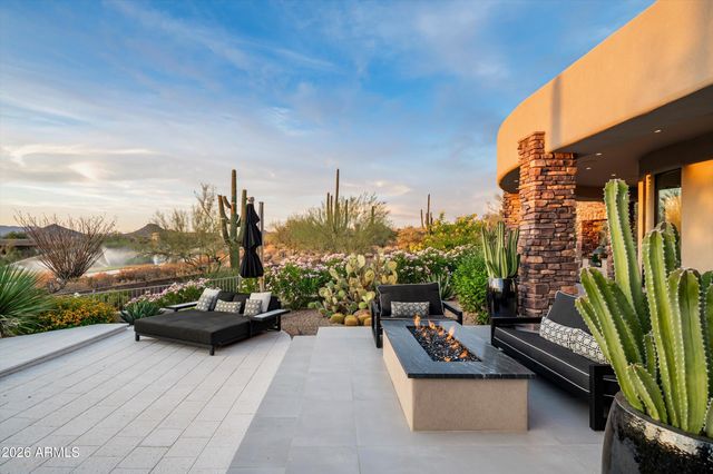 10302 E RUNNING DEER Trail, Scottsdale, AZ 85262