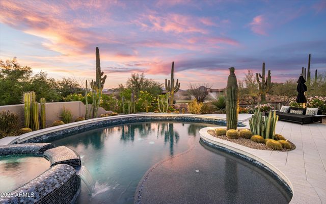 10302 E RUNNING DEER Trail, Scottsdale, AZ 85262