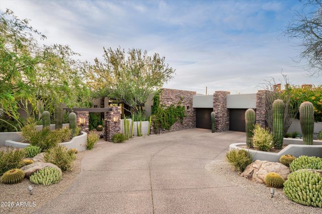 10302 E RUNNING DEER Trail, Scottsdale, AZ 85262