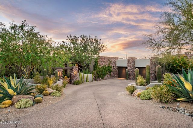 10302 E RUNNING DEER Trail, Scottsdale, AZ 85262