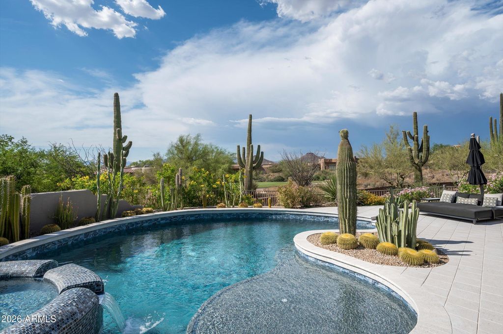 10302 E RUNNING DEER Trail, Scottsdale, AZ 85262 — photo 4