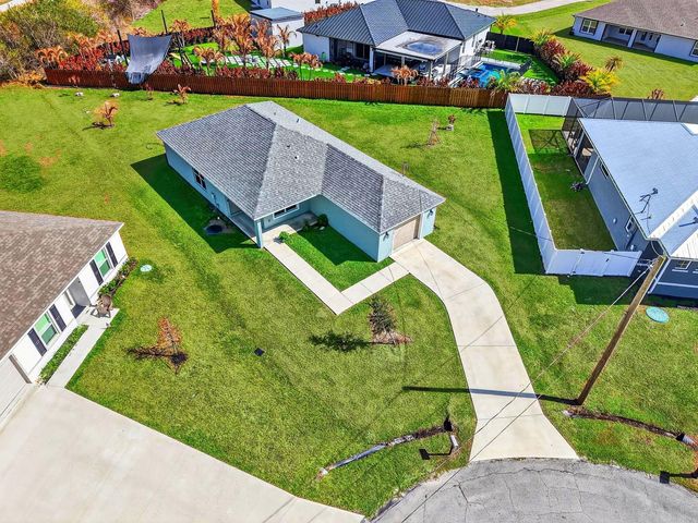 6217 NW Gatun Court, Port St. Lucie, FL 34986