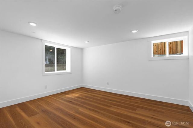 2815 8th Avenue W, Seattle, WA 98119