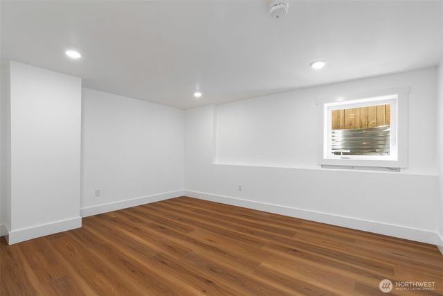 2815 8th Avenue W, Seattle, WA 98119