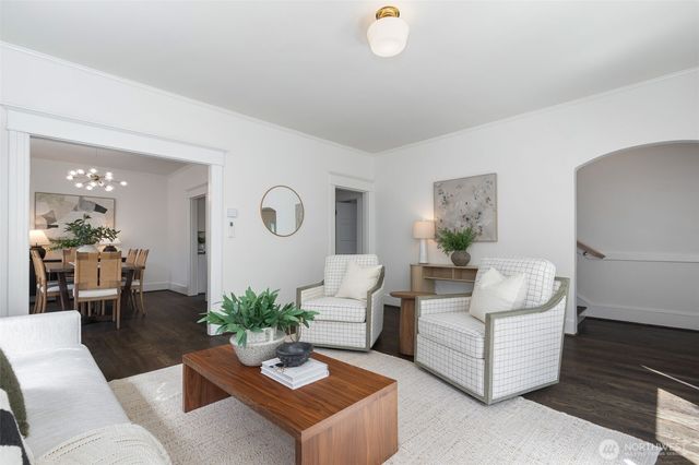 2815 8th Avenue W, Seattle, WA 98119