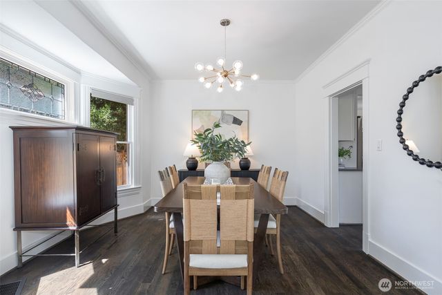 2815 8th Avenue W, Seattle, WA 98119