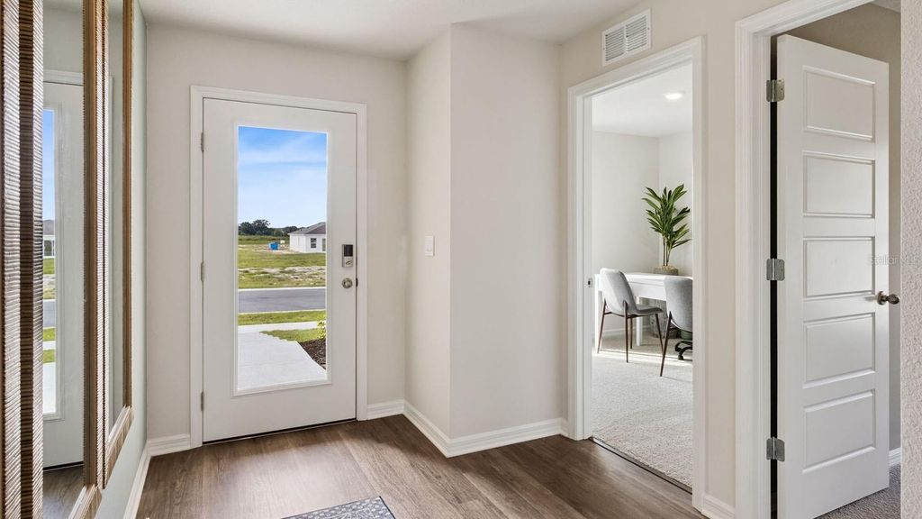 Image 3 of property listing at 3389 WAKEFIELD DRIVE, Haines City, FL 33844