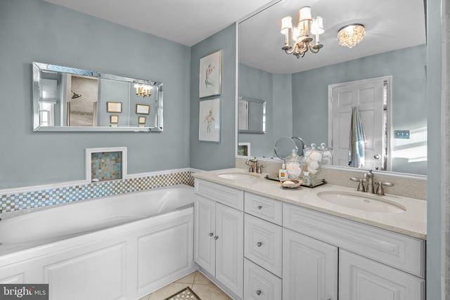 1108 EVERGREEN RD, Yardley, PA 19067