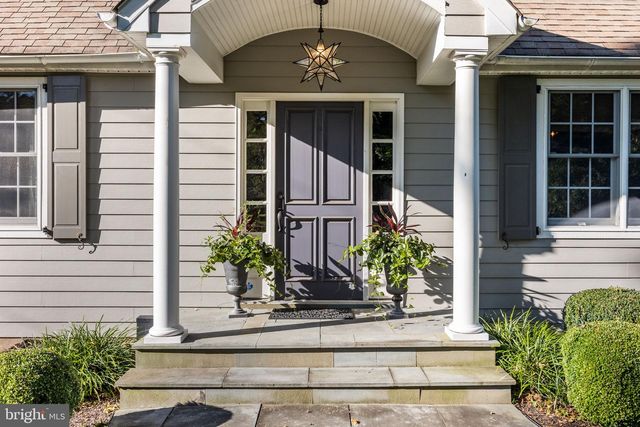 1108 EVERGREEN RD, Yardley, PA 19067