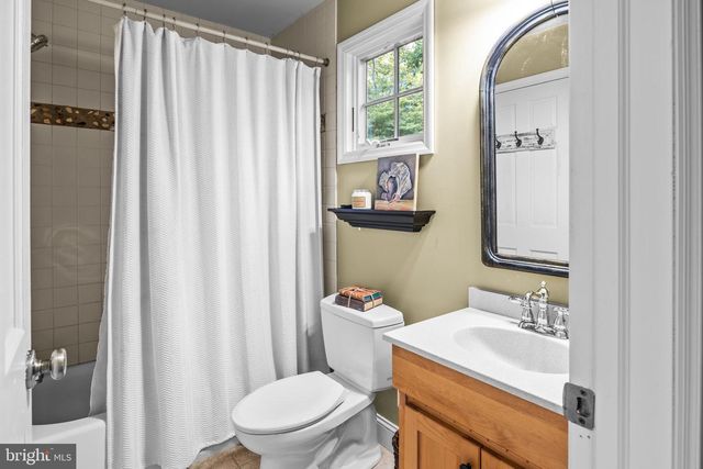 1108 EVERGREEN RD, Yardley, PA 19067