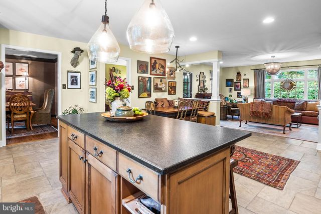 1108 EVERGREEN RD, Yardley, PA 19067