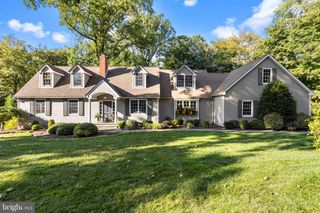 1108 EVERGREEN RD, Yardley, PA 19067