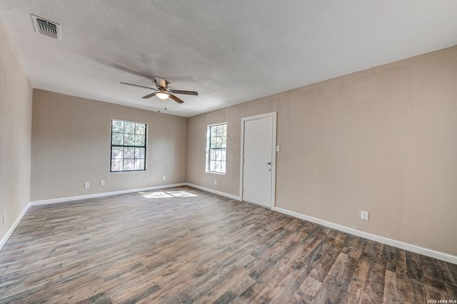142 SARGENT ST, San Antonio, TX 78210