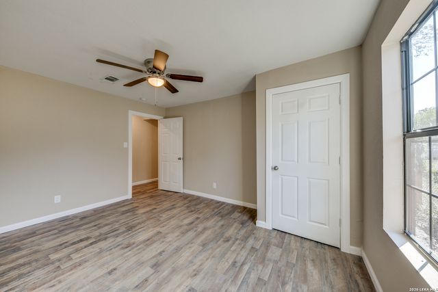 142 SARGENT ST, San Antonio, TX 78210