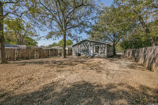 142 SARGENT ST, San Antonio, TX 78210