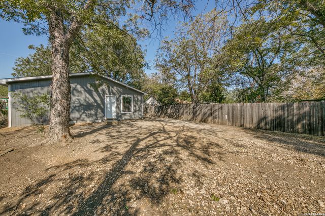 142 SARGENT ST, San Antonio, TX 78210