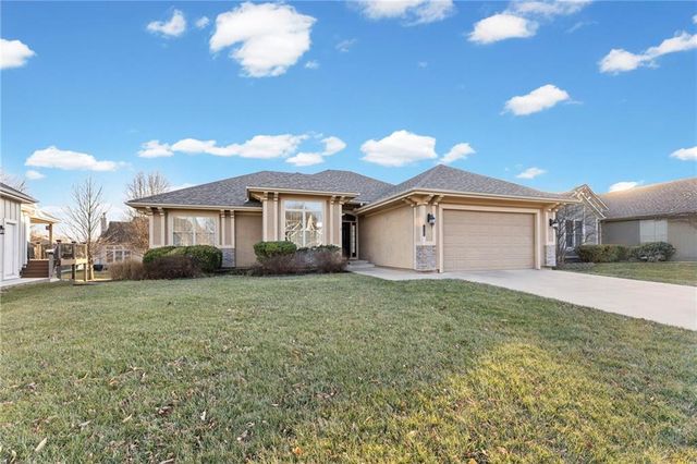 24021 Eagle Court, Paola, KS 66071
