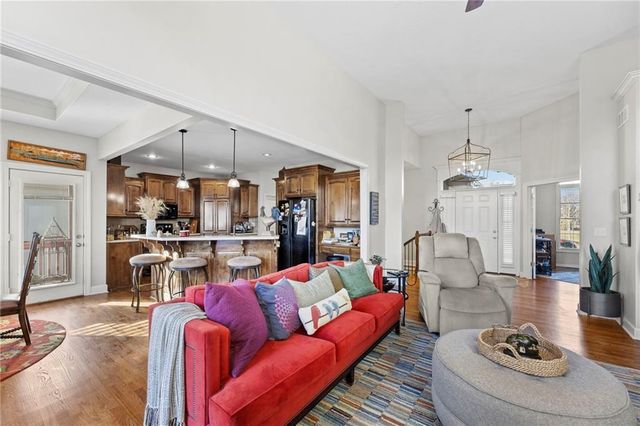 24021 Eagle Court, Paola, KS 66071