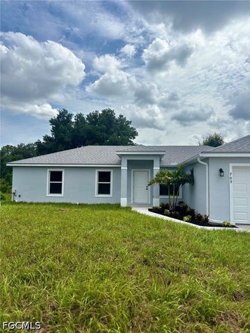 709 Ledge ST, Lehigh Acres, FL 33972