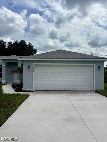 709 Ledge ST, Lehigh Acres, FL 33972
