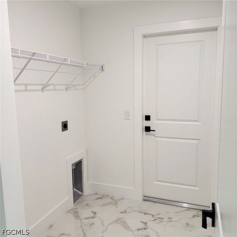 709 Ledge ST, Lehigh Acres, FL 33972